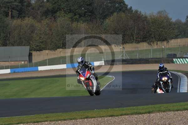 Motorcycle action photographs;donington;donington park leicestershire;donington photographs;event digital images;eventdigitalimages;no limits trackday;peter wileman photography;trackday;trackday digital images;trackday photos