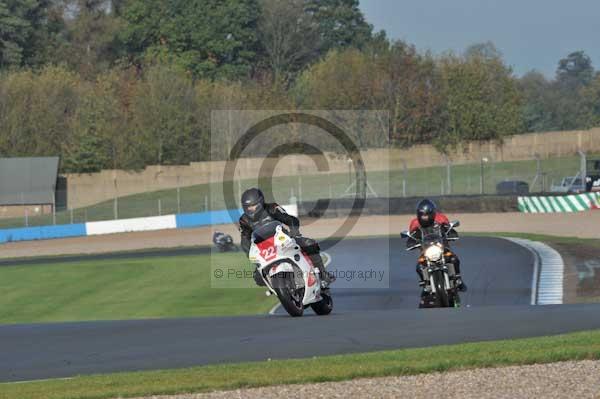 Motorcycle action photographs;donington;donington park leicestershire;donington photographs;event digital images;eventdigitalimages;no limits trackday;peter wileman photography;trackday;trackday digital images;trackday photos