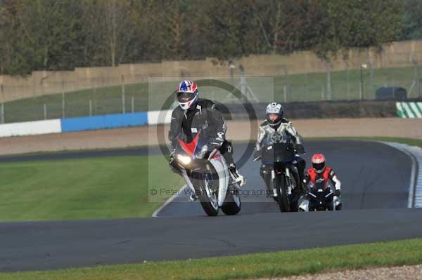 Motorcycle action photographs;donington;donington park leicestershire;donington photographs;event digital images;eventdigitalimages;no limits trackday;peter wileman photography;trackday;trackday digital images;trackday photos