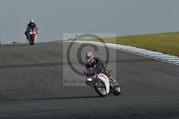 Motorcycle action photographs;donington;donington park leicestershire;donington photographs;event digital images;eventdigitalimages;no limits trackday;peter wileman photography;trackday;trackday digital images;trackday photos