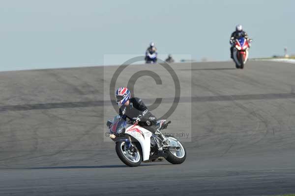 Motorcycle action photographs;donington;donington park leicestershire;donington photographs;event digital images;eventdigitalimages;no limits trackday;peter wileman photography;trackday;trackday digital images;trackday photos