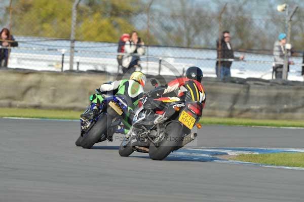 Motorcycle action photographs;donington;donington park leicestershire;donington photographs;event digital images;eventdigitalimages;no limits trackday;peter wileman photography;trackday;trackday digital images;trackday photos