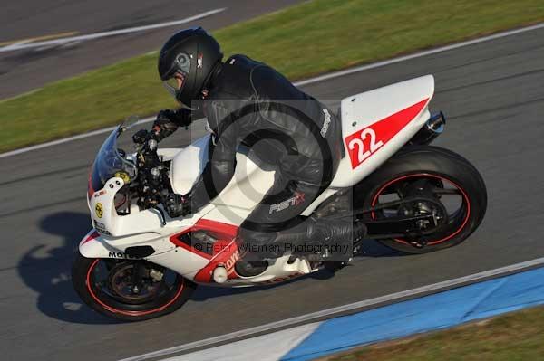 Motorcycle action photographs;donington;donington park leicestershire;donington photographs;event digital images;eventdigitalimages;no limits trackday;peter wileman photography;trackday;trackday digital images;trackday photos