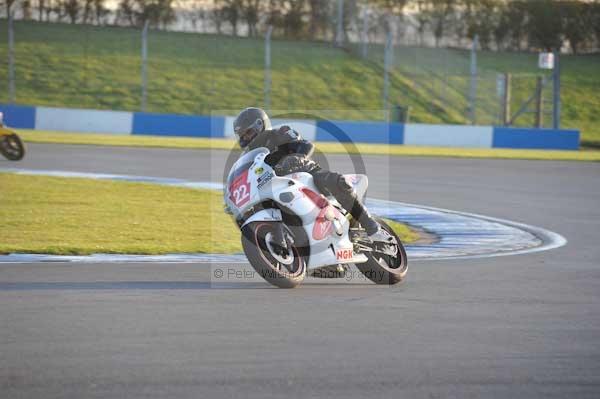 Motorcycle action photographs;donington;donington park leicestershire;donington photographs;event digital images;eventdigitalimages;no limits trackday;peter wileman photography;trackday;trackday digital images;trackday photos