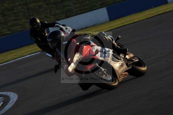 Motorcycle action photographs;donington;donington park leicestershire;donington photographs;event digital images;eventdigitalimages;no limits trackday;peter wileman photography;trackday;trackday digital images;trackday photos