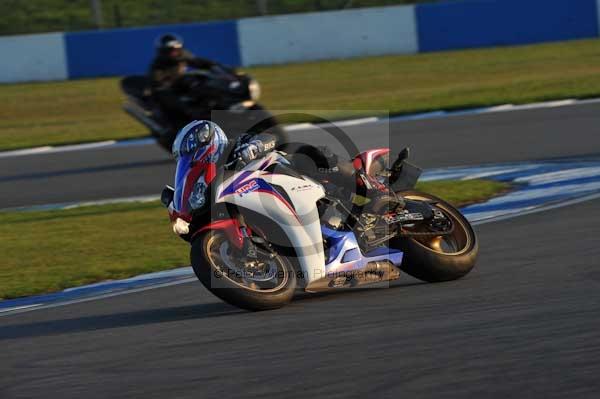 Motorcycle action photographs;donington;donington park leicestershire;donington photographs;event digital images;eventdigitalimages;no limits trackday;peter wileman photography;trackday;trackday digital images;trackday photos