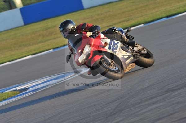 Motorcycle action photographs;donington;donington park leicestershire;donington photographs;event digital images;eventdigitalimages;no limits trackday;peter wileman photography;trackday;trackday digital images;trackday photos