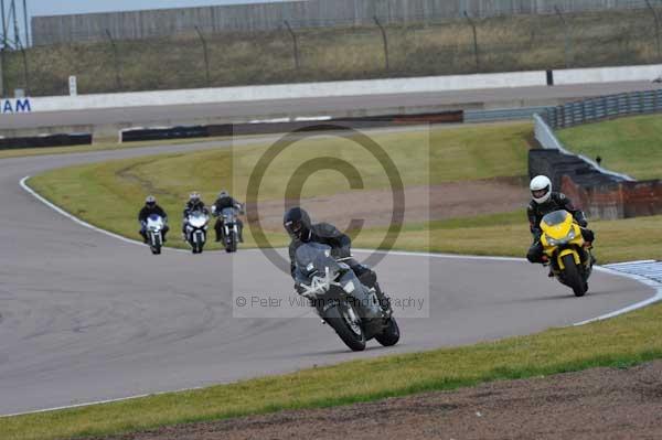 Rockingham no limits trackday;enduro digital images;event digital images;eventdigitalimages;no limits trackdays;peter wileman photography;racing digital images;rockingham raceway northamptonshire;rockingham trackday photographs;trackday digital images;trackday photos