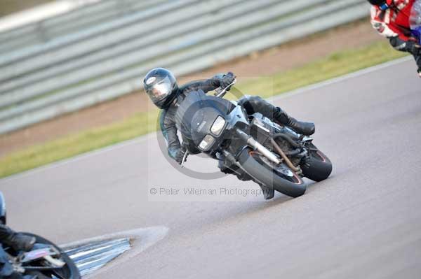 Rockingham no limits trackday;enduro digital images;event digital images;eventdigitalimages;no limits trackdays;peter wileman photography;racing digital images;rockingham raceway northamptonshire;rockingham trackday photographs;trackday digital images;trackday photos