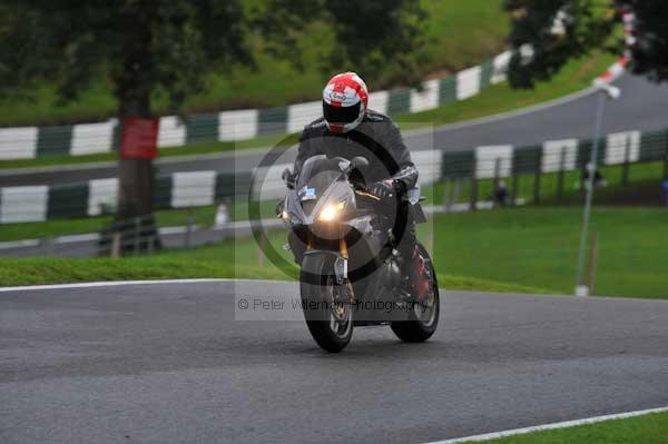 Motorcycle action photographs;cadwell;cadwell park photographs;event digital images;eventdigitalimages;motor racing louth lincolnshire;no limits trackday;peter wileman photography;trackday;trackday digital images;trackday photos