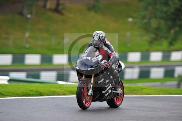 Motorcycle action photographs;cadwell;cadwell park photographs;event digital images;eventdigitalimages;motor racing louth lincolnshire;no limits trackday;peter wileman photography;trackday;trackday digital images;trackday photos