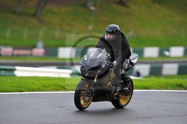 Motorcycle action photographs;cadwell;cadwell park photographs;event digital images;eventdigitalimages;motor racing louth lincolnshire;no limits trackday;peter wileman photography;trackday;trackday digital images;trackday photos