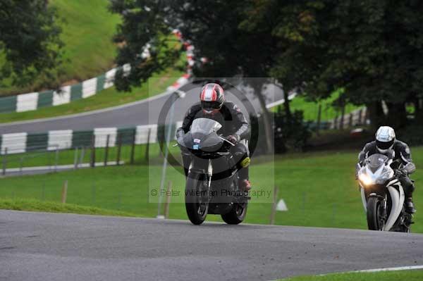 Motorcycle action photographs;cadwell;cadwell park photographs;event digital images;eventdigitalimages;motor racing louth lincolnshire;no limits trackday;peter wileman photography;trackday;trackday digital images;trackday photos