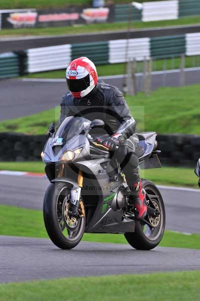 Motorcycle action photographs;cadwell;cadwell park photographs;event digital images;eventdigitalimages;motor racing louth lincolnshire;no limits trackday;peter wileman photography;trackday;trackday digital images;trackday photos