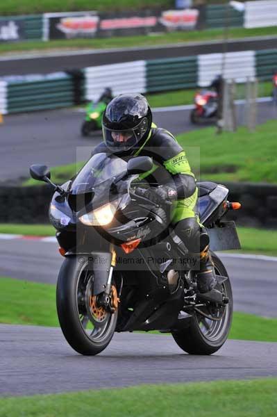 Motorcycle action photographs;cadwell;cadwell park photographs;event digital images;eventdigitalimages;motor racing louth lincolnshire;no limits trackday;peter wileman photography;trackday;trackday digital images;trackday photos