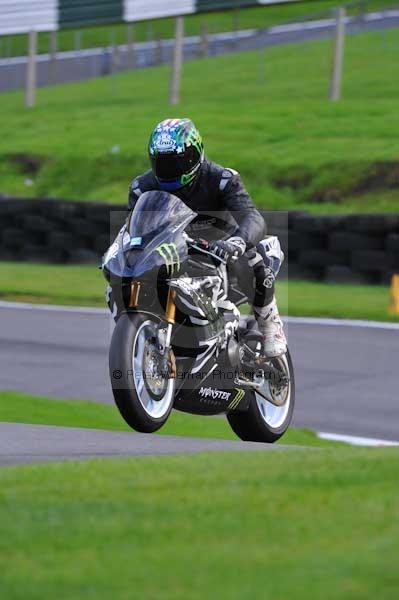 Motorcycle action photographs;cadwell;cadwell park photographs;event digital images;eventdigitalimages;motor racing louth lincolnshire;no limits trackday;peter wileman photography;trackday;trackday digital images;trackday photos