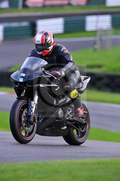 Motorcycle action photographs;cadwell;cadwell park photographs;event digital images;eventdigitalimages;motor racing louth lincolnshire;no limits trackday;peter wileman photography;trackday;trackday digital images;trackday photos