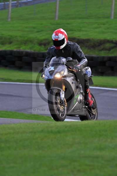 Motorcycle action photographs;cadwell;cadwell park photographs;event digital images;eventdigitalimages;motor racing louth lincolnshire;no limits trackday;peter wileman photography;trackday;trackday digital images;trackday photos