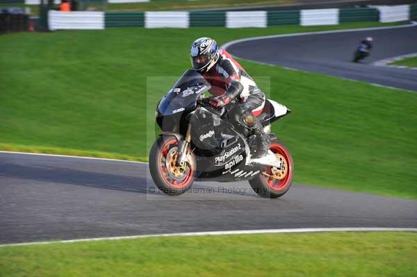 Motorcycle action photographs;cadwell;cadwell park photographs;event digital images;eventdigitalimages;motor racing louth lincolnshire;no limits trackday;peter wileman photography;trackday;trackday digital images;trackday photos