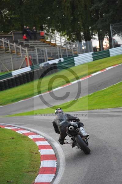 Motorcycle action photographs;cadwell;cadwell park photographs;event digital images;eventdigitalimages;motor racing louth lincolnshire;no limits trackday;peter wileman photography;trackday;trackday digital images;trackday photos