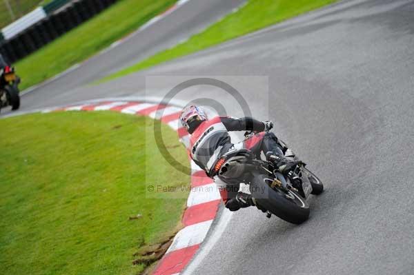 Motorcycle action photographs;cadwell;cadwell park photographs;event digital images;eventdigitalimages;motor racing louth lincolnshire;no limits trackday;peter wileman photography;trackday;trackday digital images;trackday photos