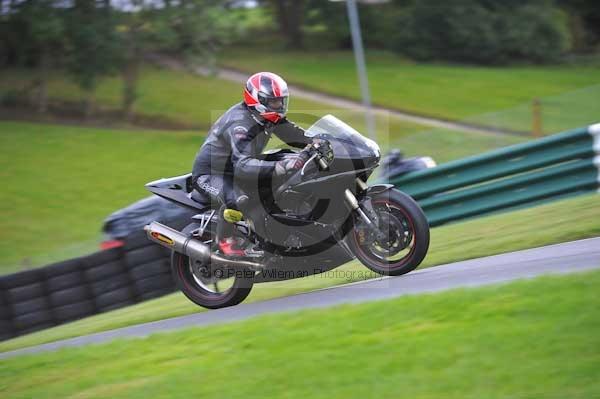 Motorcycle action photographs;cadwell;cadwell park photographs;event digital images;eventdigitalimages;motor racing louth lincolnshire;no limits trackday;peter wileman photography;trackday;trackday digital images;trackday photos