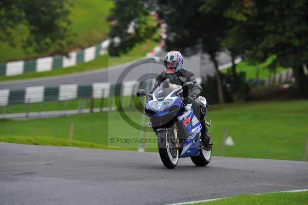 Motorcycle action photographs;cadwell;cadwell park photographs;event digital images;eventdigitalimages;motor racing louth lincolnshire;no limits trackday;peter wileman photography;trackday;trackday digital images;trackday photos