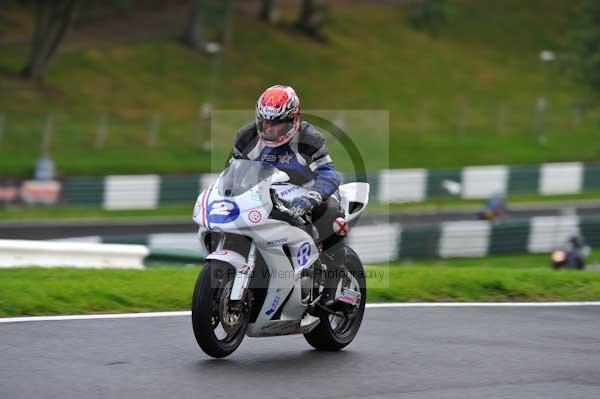 Motorcycle action photographs;cadwell;cadwell park photographs;event digital images;eventdigitalimages;motor racing louth lincolnshire;no limits trackday;peter wileman photography;trackday;trackday digital images;trackday photos