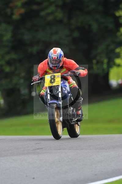 Motorcycle action photographs;cadwell;cadwell park photographs;event digital images;eventdigitalimages;motor racing louth lincolnshire;no limits trackday;peter wileman photography;trackday;trackday digital images;trackday photos