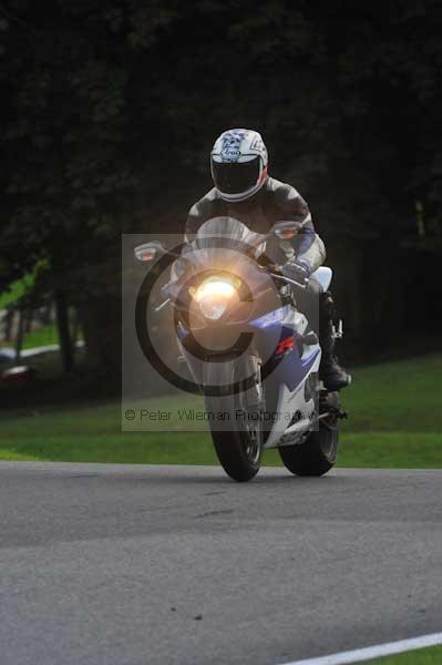 Motorcycle action photographs;cadwell;cadwell park photographs;event digital images;eventdigitalimages;motor racing louth lincolnshire;no limits trackday;peter wileman photography;trackday;trackday digital images;trackday photos