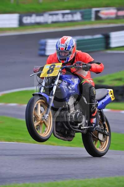 Motorcycle action photographs;cadwell;cadwell park photographs;event digital images;eventdigitalimages;motor racing louth lincolnshire;no limits trackday;peter wileman photography;trackday;trackday digital images;trackday photos