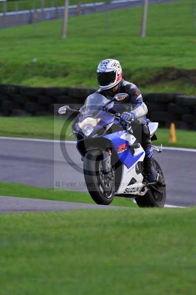 Motorcycle action photographs;cadwell;cadwell park photographs;event digital images;eventdigitalimages;motor racing louth lincolnshire;no limits trackday;peter wileman photography;trackday;trackday digital images;trackday photos