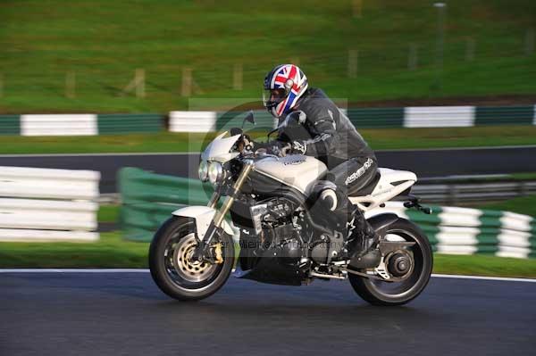 Motorcycle action photographs;cadwell;cadwell park photographs;event digital images;eventdigitalimages;motor racing louth lincolnshire;no limits trackday;peter wileman photography;trackday;trackday digital images;trackday photos