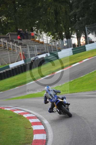 Motorcycle action photographs;cadwell;cadwell park photographs;event digital images;eventdigitalimages;motor racing louth lincolnshire;no limits trackday;peter wileman photography;trackday;trackday digital images;trackday photos