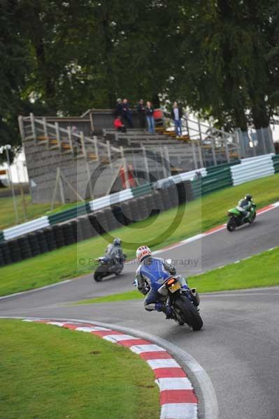 Motorcycle action photographs;cadwell;cadwell park photographs;event digital images;eventdigitalimages;motor racing louth lincolnshire;no limits trackday;peter wileman photography;trackday;trackday digital images;trackday photos