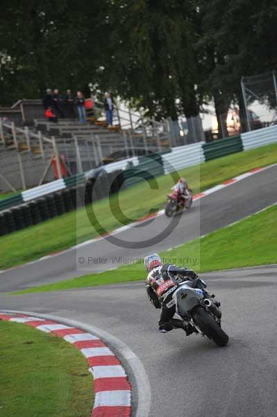 Motorcycle action photographs;cadwell;cadwell park photographs;event digital images;eventdigitalimages;motor racing louth lincolnshire;no limits trackday;peter wileman photography;trackday;trackday digital images;trackday photos