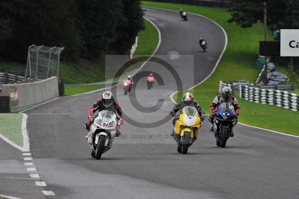 Motorcycle action photographs;cadwell;cadwell park photographs;event digital images;eventdigitalimages;motor racing louth lincolnshire;no limits trackday;peter wileman photography;trackday;trackday digital images;trackday photos