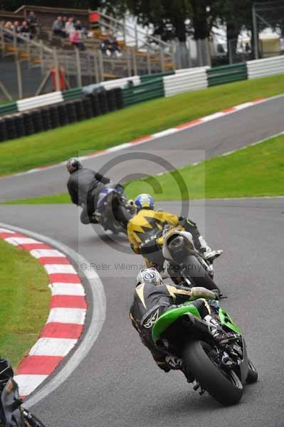 Motorcycle action photographs;cadwell;cadwell park photographs;event digital images;eventdigitalimages;motor racing louth lincolnshire;no limits trackday;peter wileman photography;trackday;trackday digital images;trackday photos