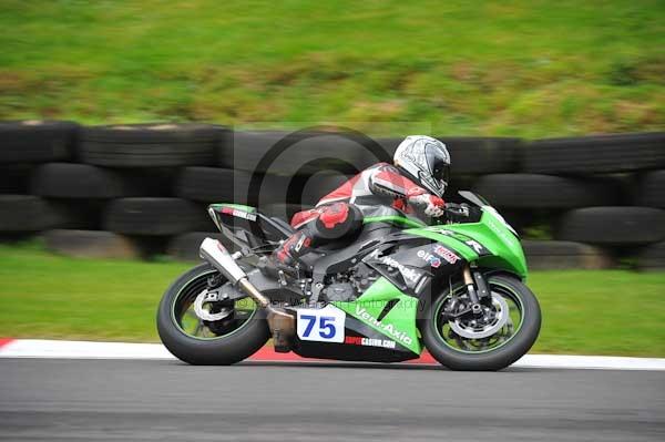 Motorcycle action photographs;cadwell;cadwell park photographs;event digital images;eventdigitalimages;motor racing louth lincolnshire;no limits trackday;peter wileman photography;trackday;trackday digital images;trackday photos