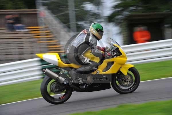 Motorcycle action photographs;cadwell;cadwell park photographs;event digital images;eventdigitalimages;motor racing louth lincolnshire;no limits trackday;peter wileman photography;trackday;trackday digital images;trackday photos