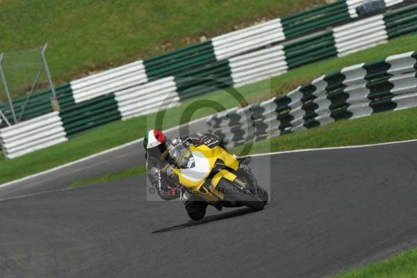 Motorcycle action photographs;cadwell;cadwell park photographs;event digital images;eventdigitalimages;motor racing louth lincolnshire;no limits trackday;peter wileman photography;trackday;trackday digital images;trackday photos