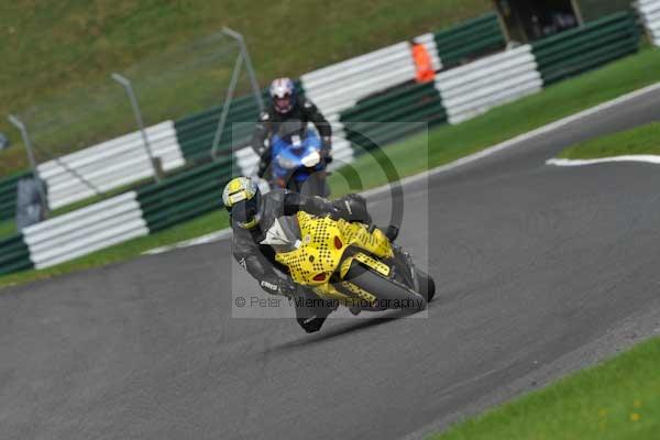 Motorcycle action photographs;cadwell;cadwell park photographs;event digital images;eventdigitalimages;motor racing louth lincolnshire;no limits trackday;peter wileman photography;trackday;trackday digital images;trackday photos