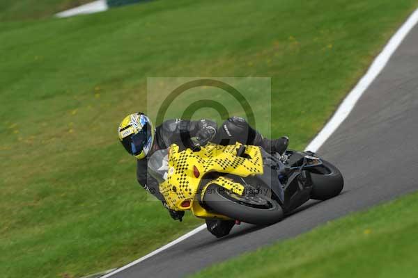 Motorcycle action photographs;cadwell;cadwell park photographs;event digital images;eventdigitalimages;motor racing louth lincolnshire;no limits trackday;peter wileman photography;trackday;trackday digital images;trackday photos