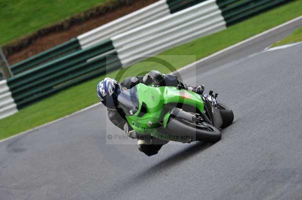 Motorcycle action photographs;cadwell;cadwell park photographs;event digital images;eventdigitalimages;motor racing louth lincolnshire;no limits trackday;peter wileman photography;trackday;trackday digital images;trackday photos