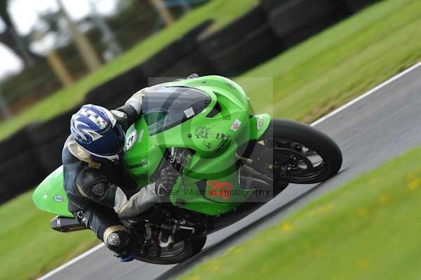 Motorcycle action photographs;cadwell;cadwell park photographs;event digital images;eventdigitalimages;motor racing louth lincolnshire;no limits trackday;peter wileman photography;trackday;trackday digital images;trackday photos