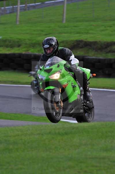 Motorcycle action photographs;cadwell;cadwell park photographs;event digital images;eventdigitalimages;motor racing louth lincolnshire;no limits trackday;peter wileman photography;trackday;trackday digital images;trackday photos