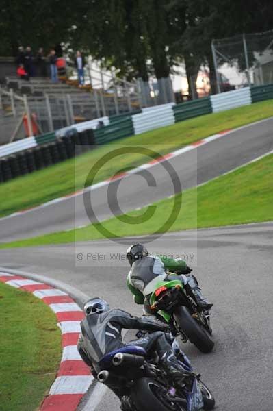 Motorcycle action photographs;cadwell;cadwell park photographs;event digital images;eventdigitalimages;motor racing louth lincolnshire;no limits trackday;peter wileman photography;trackday;trackday digital images;trackday photos