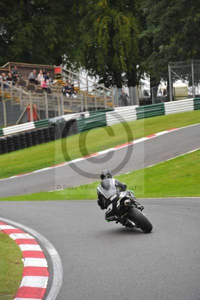 Motorcycle action photographs;cadwell;cadwell park photographs;event digital images;eventdigitalimages;motor racing louth lincolnshire;no limits trackday;peter wileman photography;trackday;trackday digital images;trackday photos