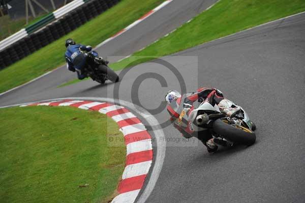 Motorcycle action photographs;cadwell;cadwell park photographs;event digital images;eventdigitalimages;motor racing louth lincolnshire;no limits trackday;peter wileman photography;trackday;trackday digital images;trackday photos