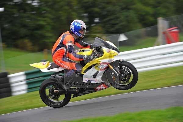 Motorcycle action photographs;cadwell;cadwell park photographs;event digital images;eventdigitalimages;motor racing louth lincolnshire;no limits trackday;peter wileman photography;trackday;trackday digital images;trackday photos